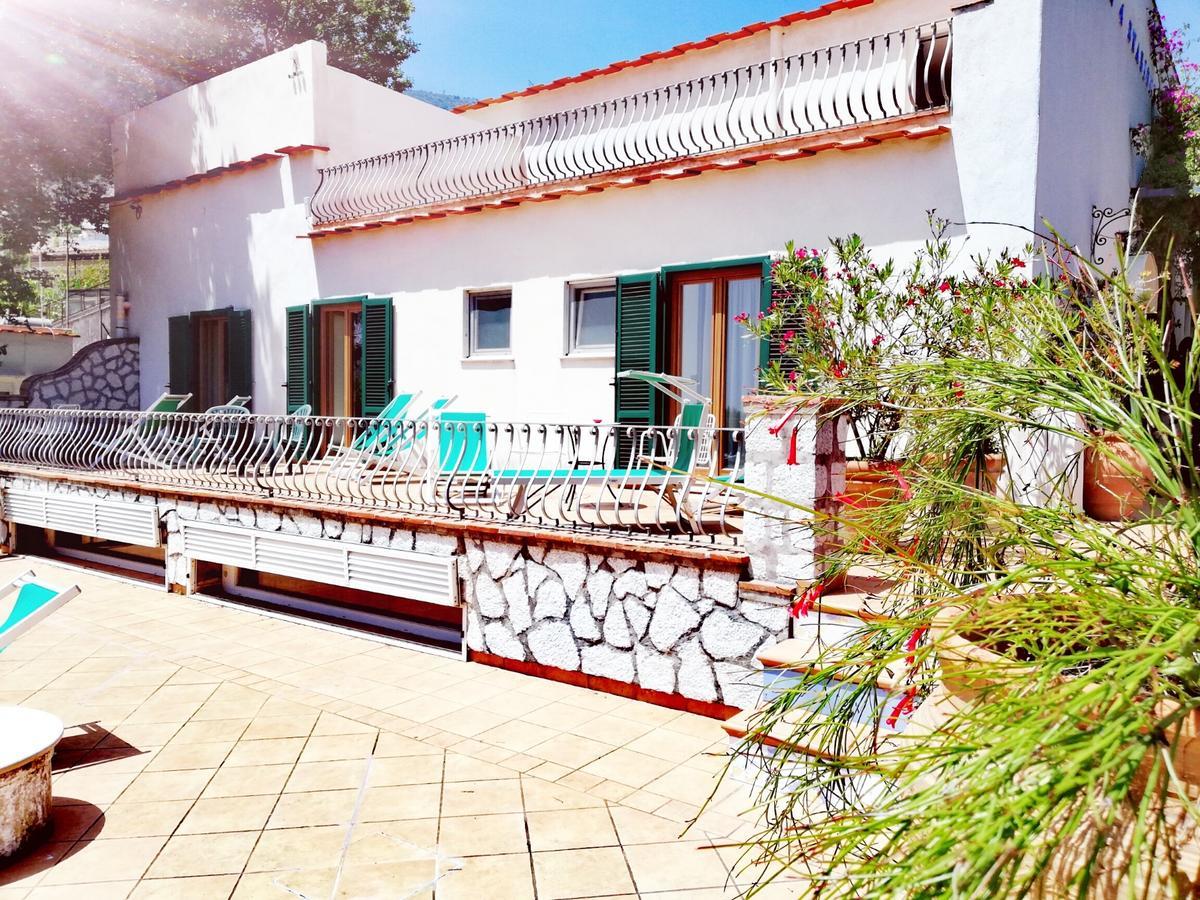 Hotel 4 Stagioni كابري المظهر الخارجي الصورة